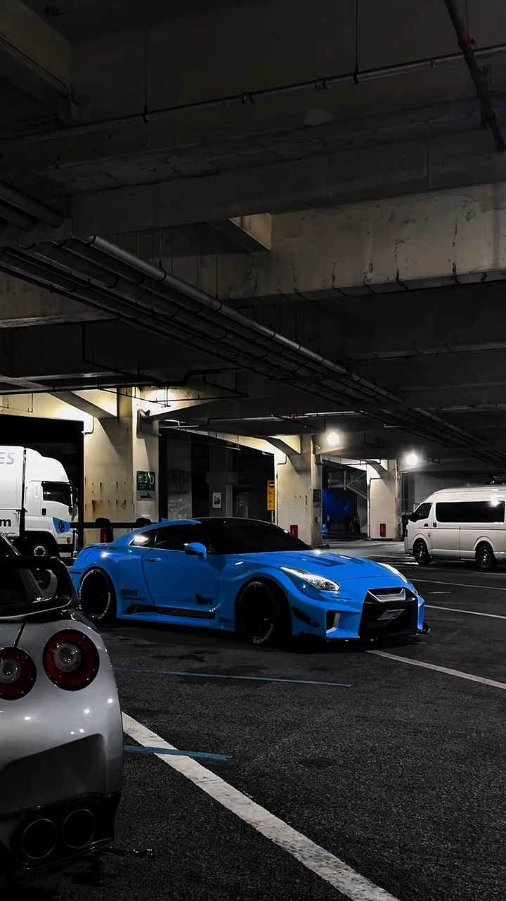 Add 5 video
