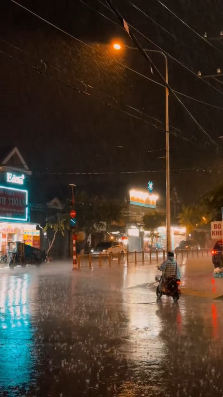 ON RAINY DAYS..!
