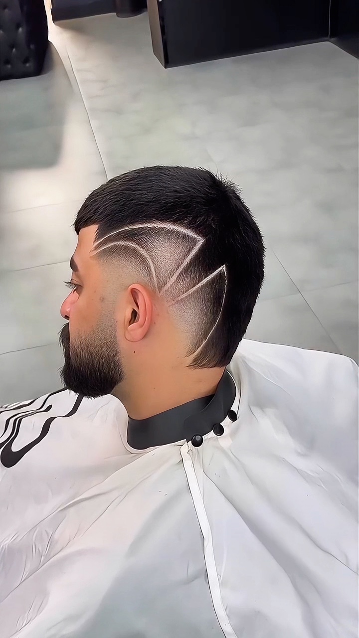 BARBER 💈 