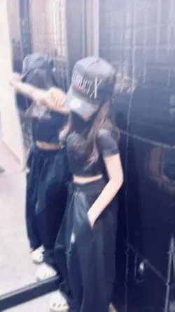 VERSI BLUR BUCIN