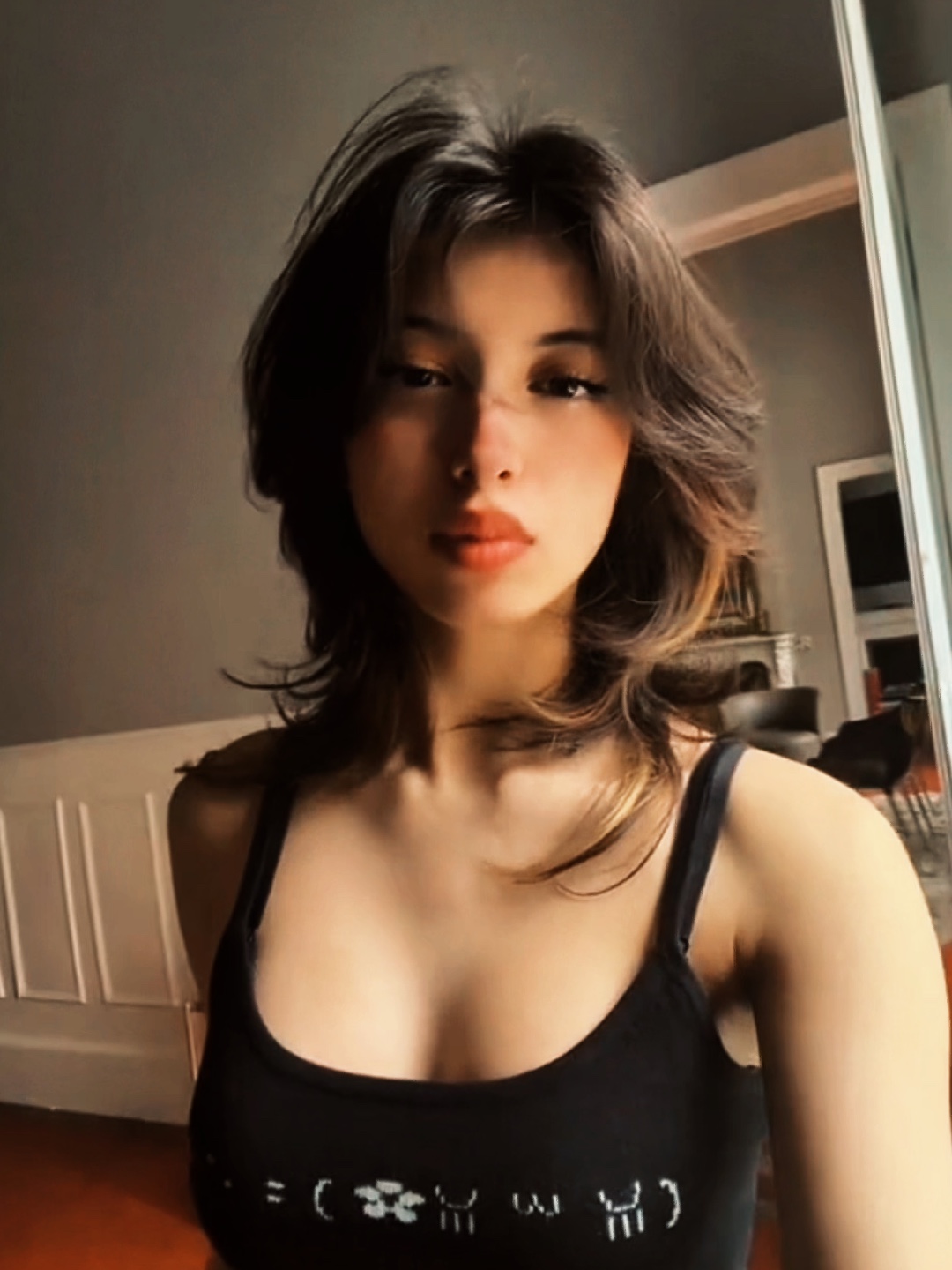 PRETTY GIRL 