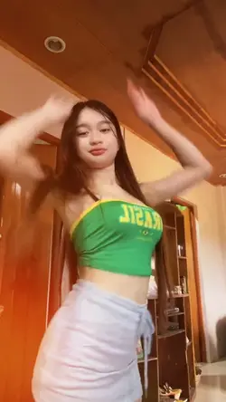 dominga slowmo