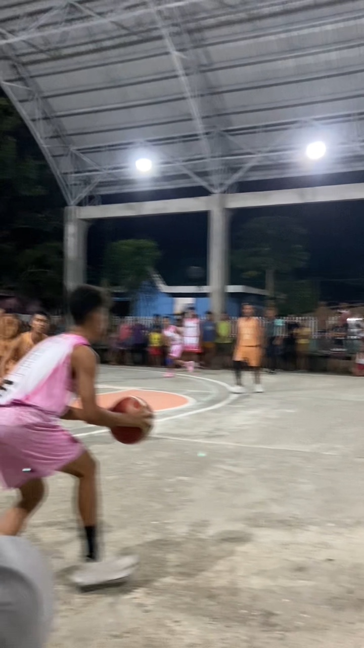 Basketball 