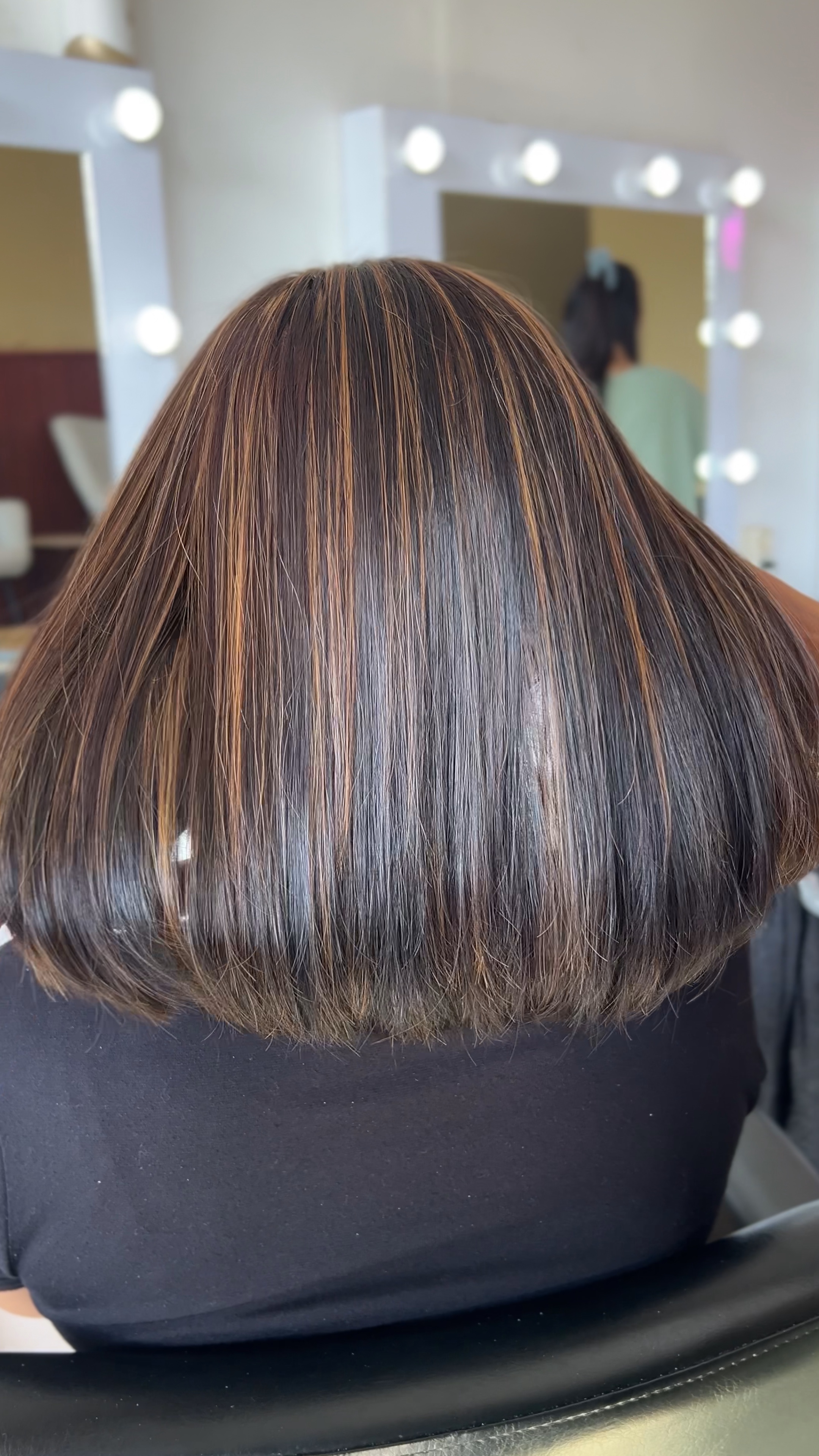 Luz para el cabello Marrón Ceniza