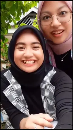 Ada Cowok Ganteng