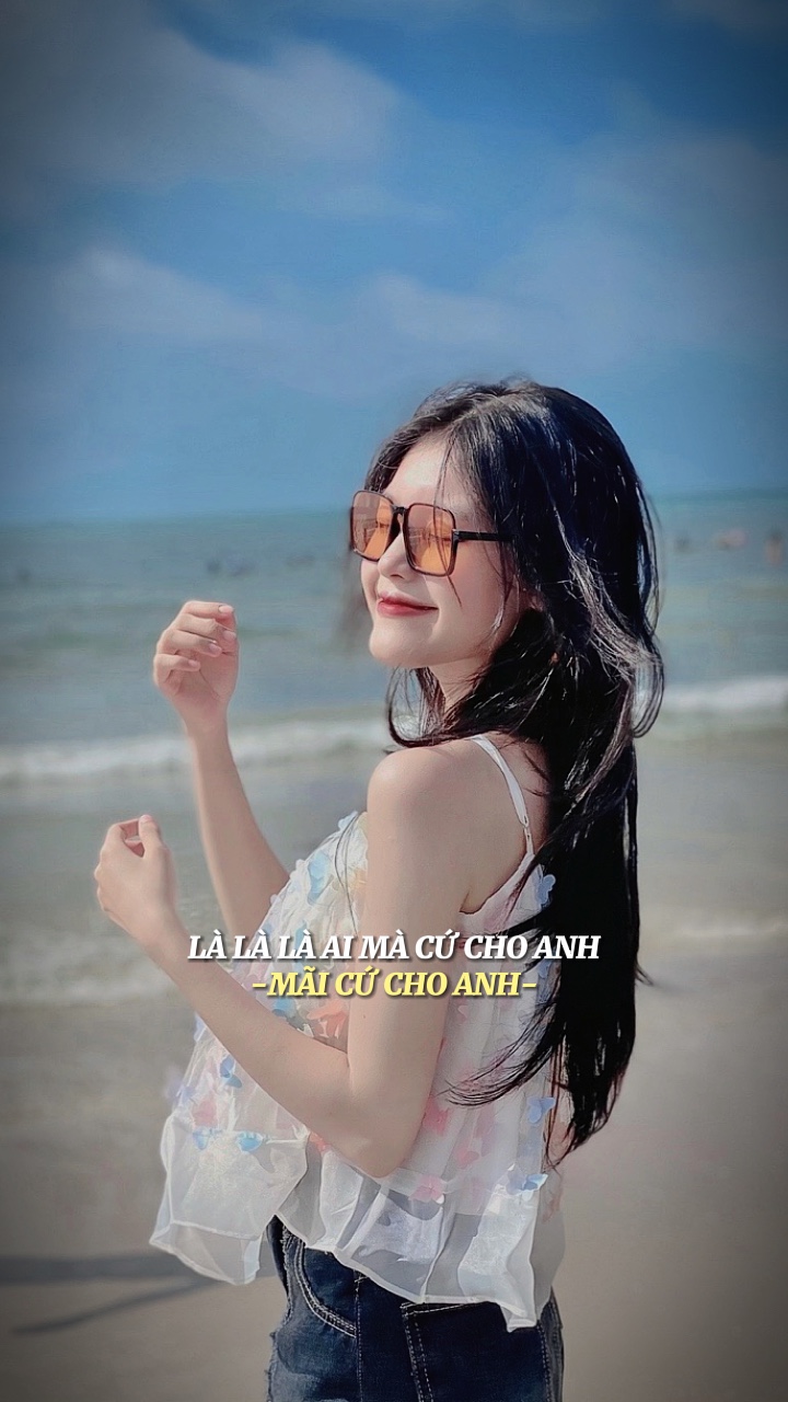Là là là ai mà cứ..