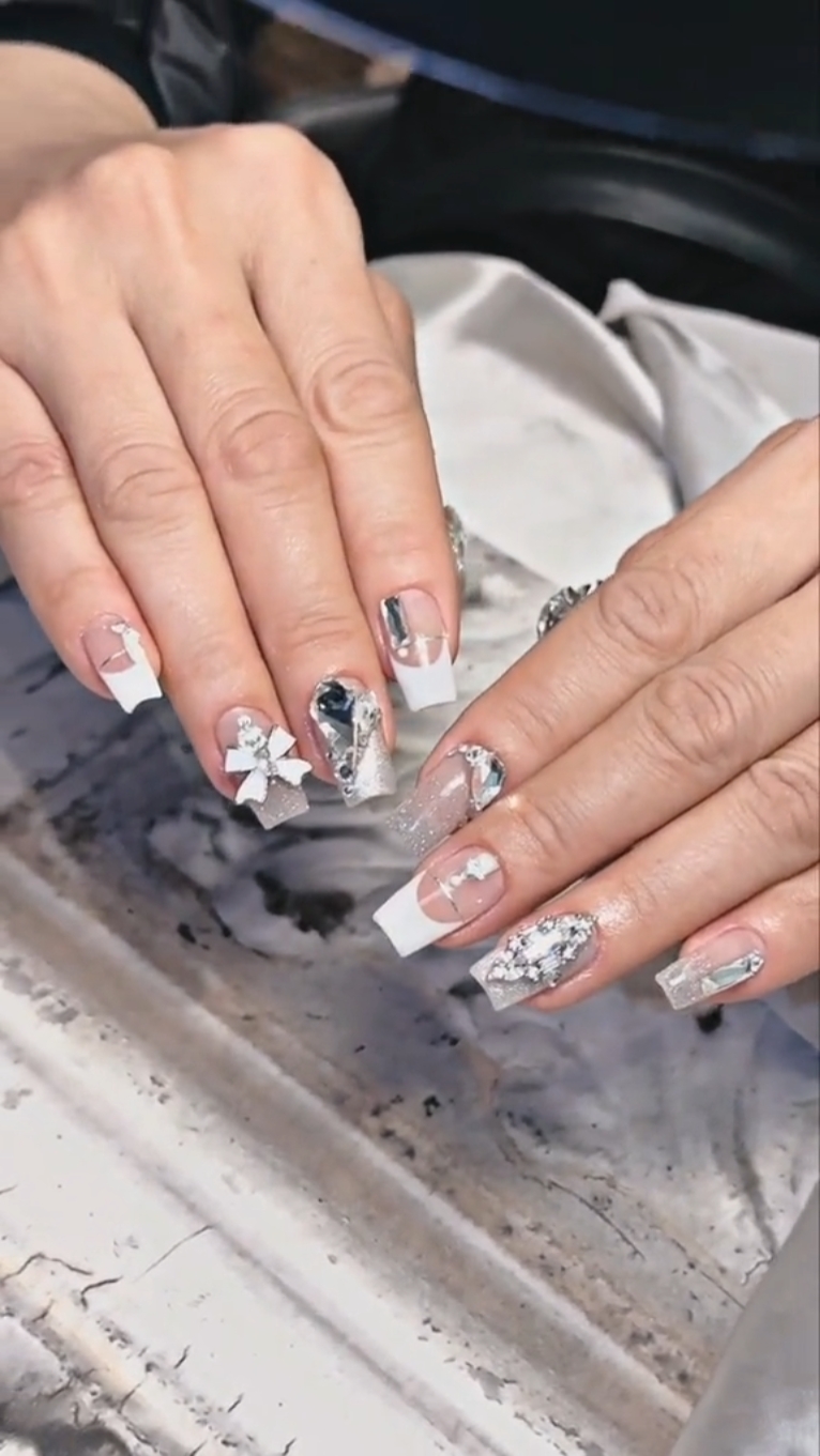 Unhas 25