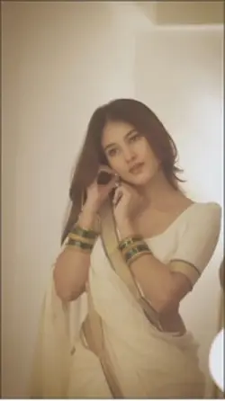 Unnakul Naane BGM