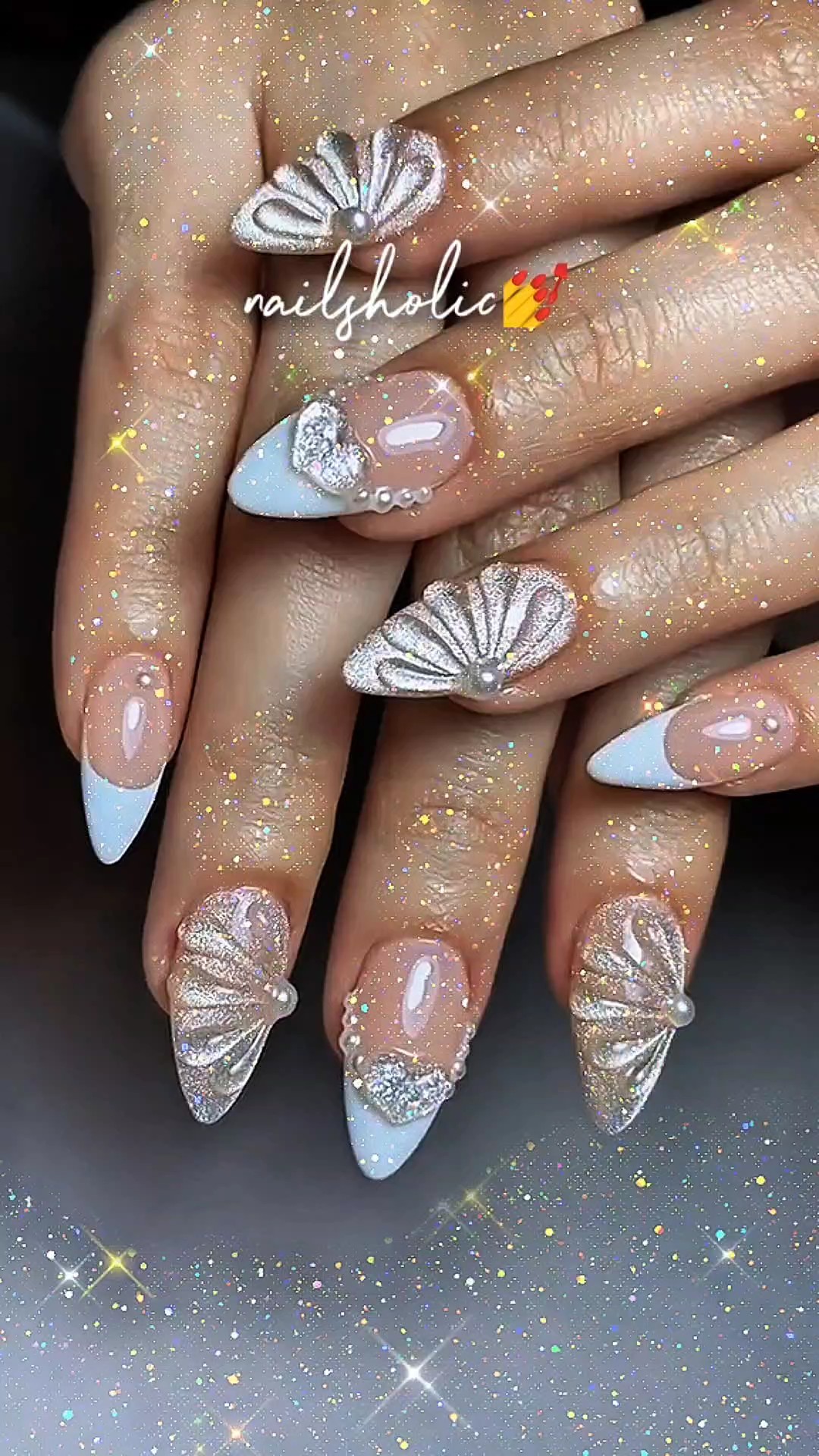 Nailsholic 