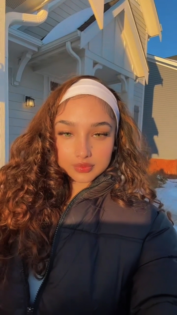 aesthetic chick