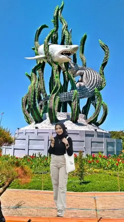 Lagi di surabaya