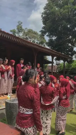 kartini-gundul priss