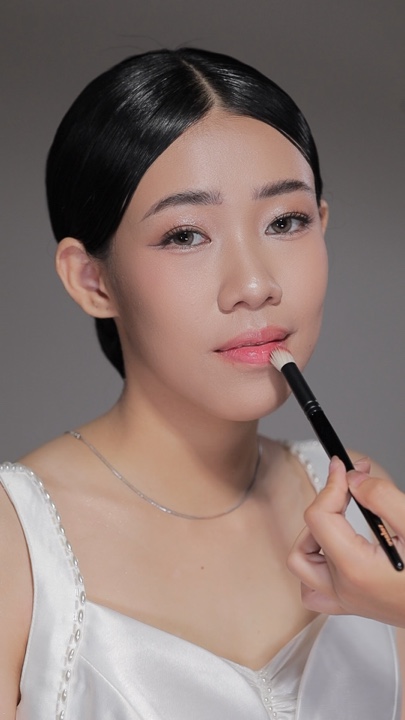 Step makeup 