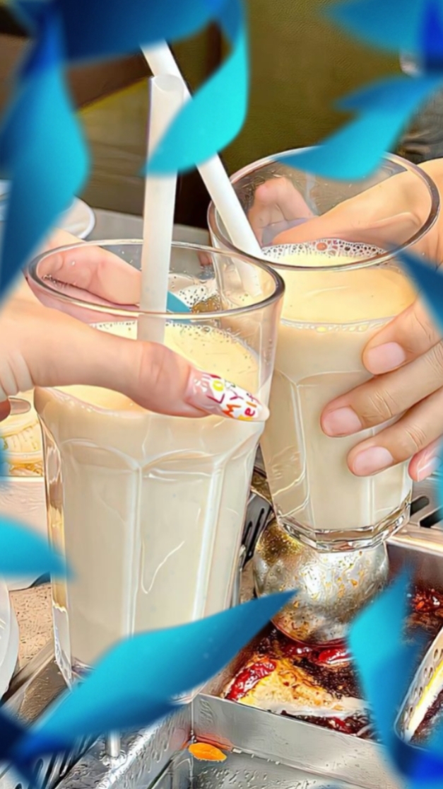 photo girls cafe