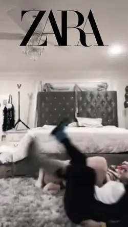 POV: Zara models… 