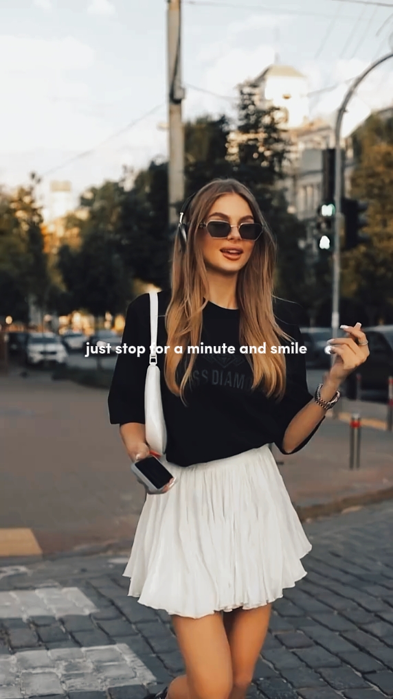 JUST A MINUTE SMILE
