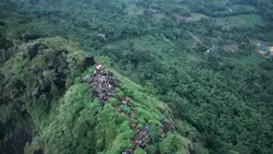 teks belakang objek 