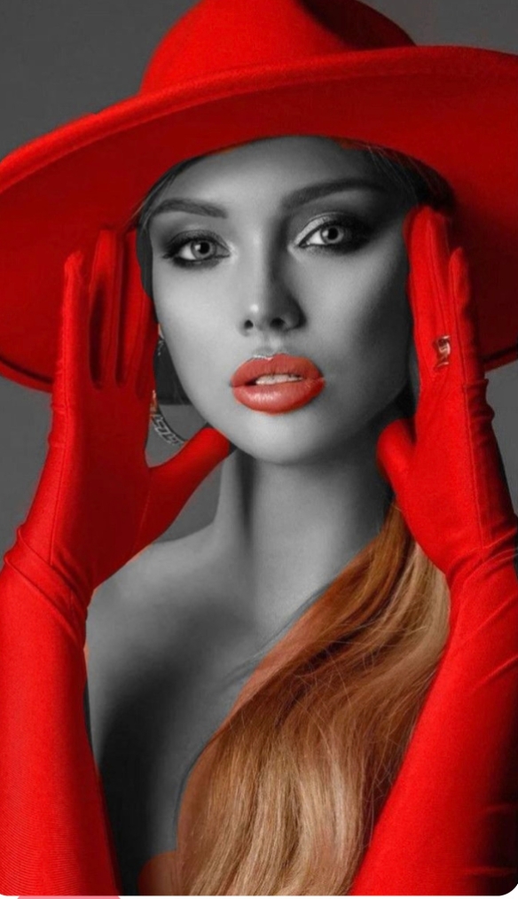 Merah. 