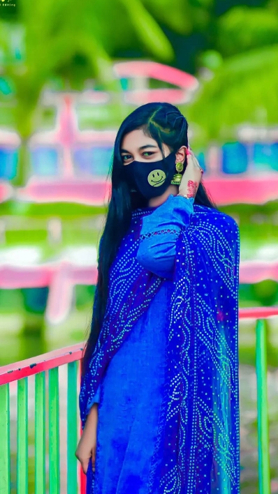 চাঁদ রাতেহাতে মেহেদি