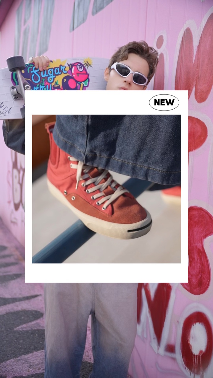 Men’s Fashion Product Display In TikTok Style 