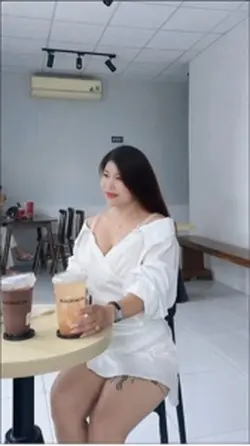 Khóc lóc van xin