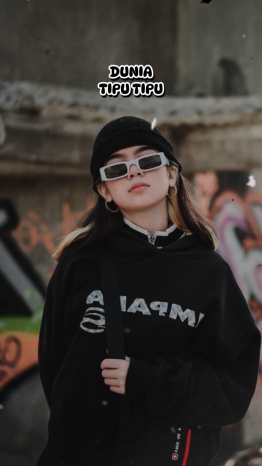 DUNIA TIPU TIPU