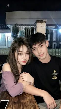 Ai di gandeng cewe