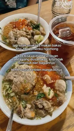 lagi makan bakso