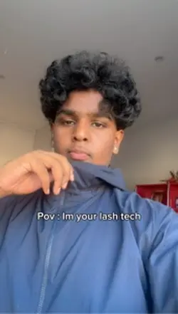 Lash tech