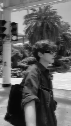 Dark blur