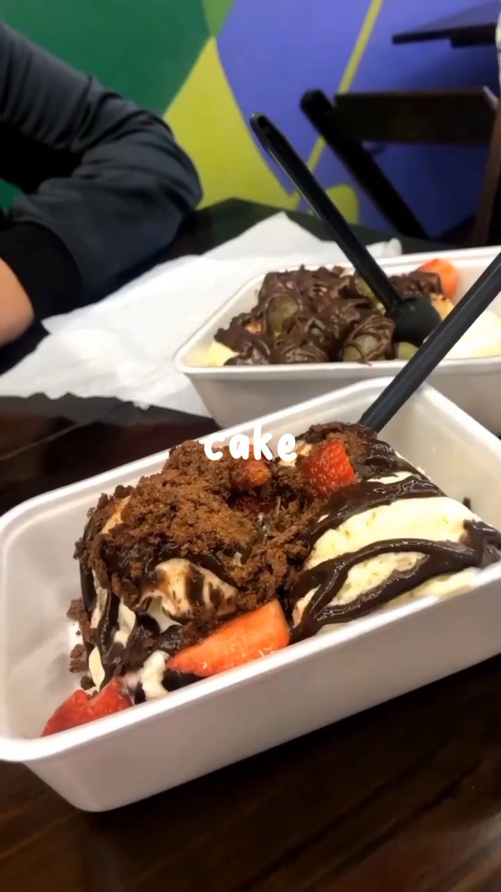 cake vlog