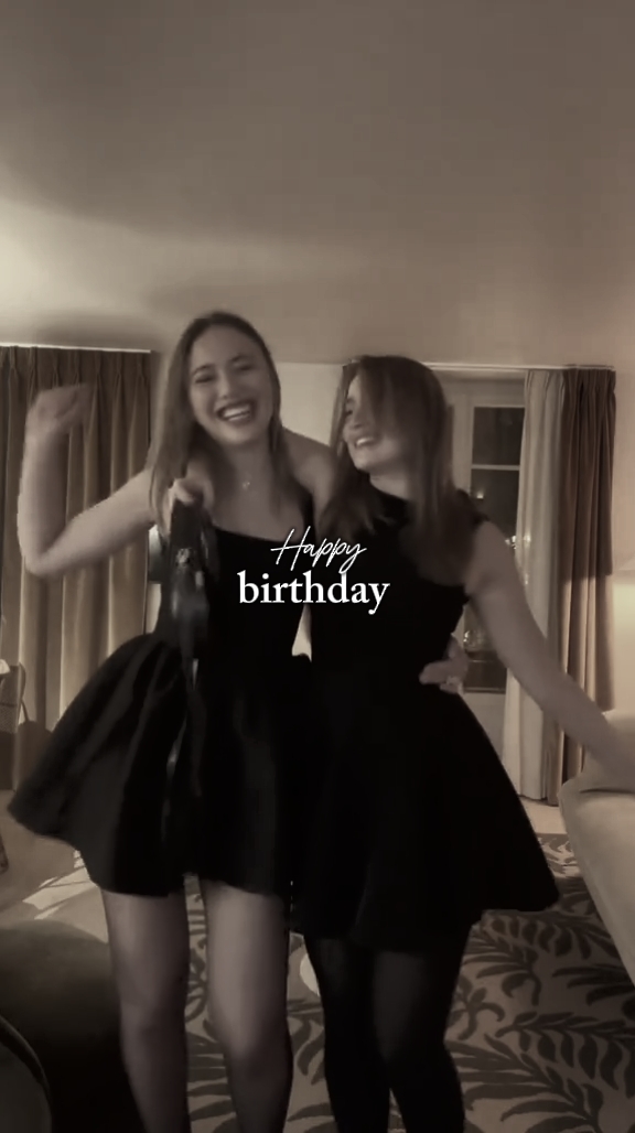 Feliz aniversário meninas