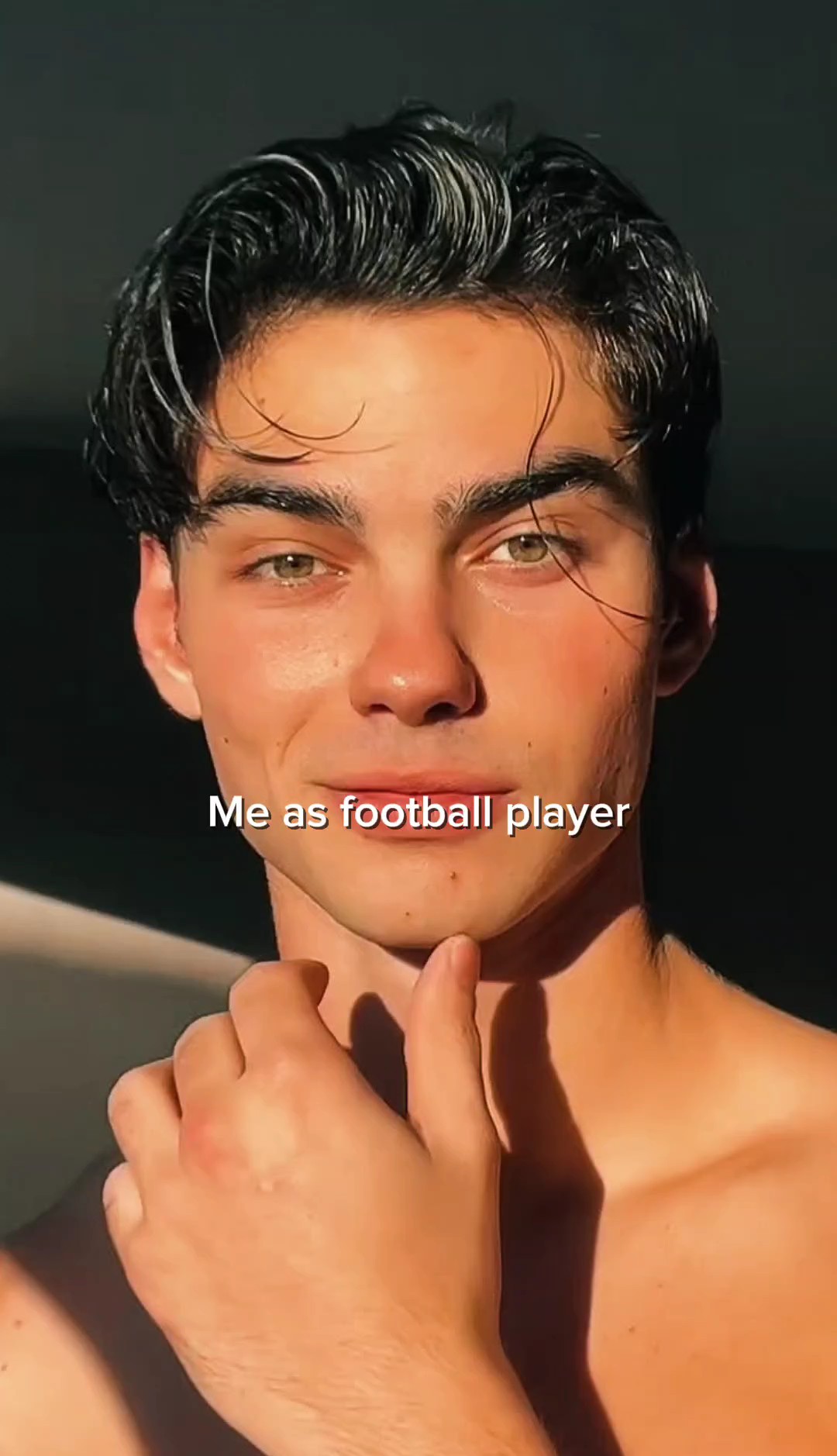 FOOTBALL PLAYER 
