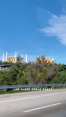 Sang Bumi Ruwa Jurai