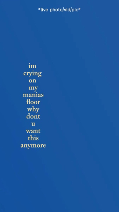 Llorando en mis manías