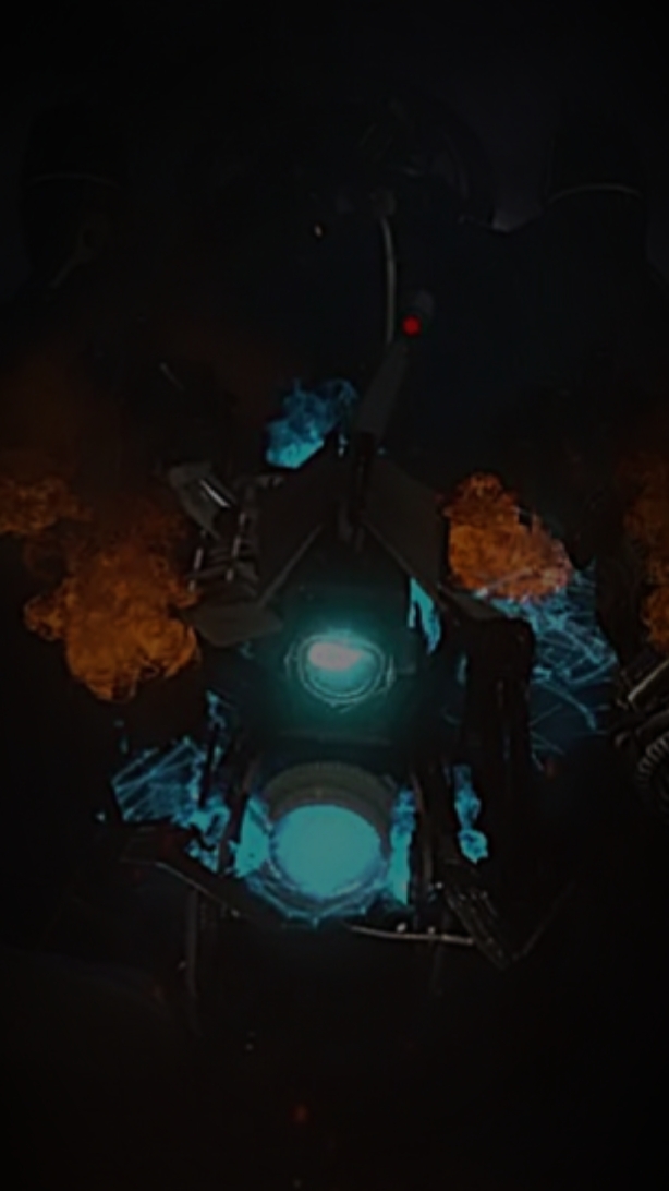 Titan Kameraman...
