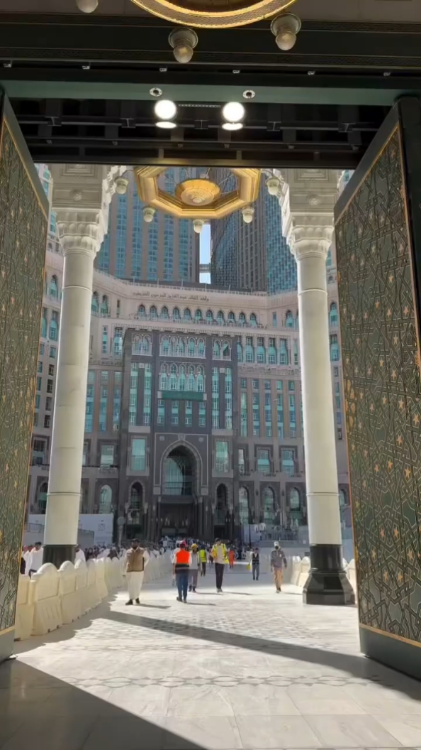 CINEMATIC ISLAMIC