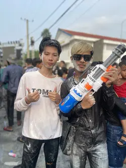 ជួបគ្នាខែ4💦🔫