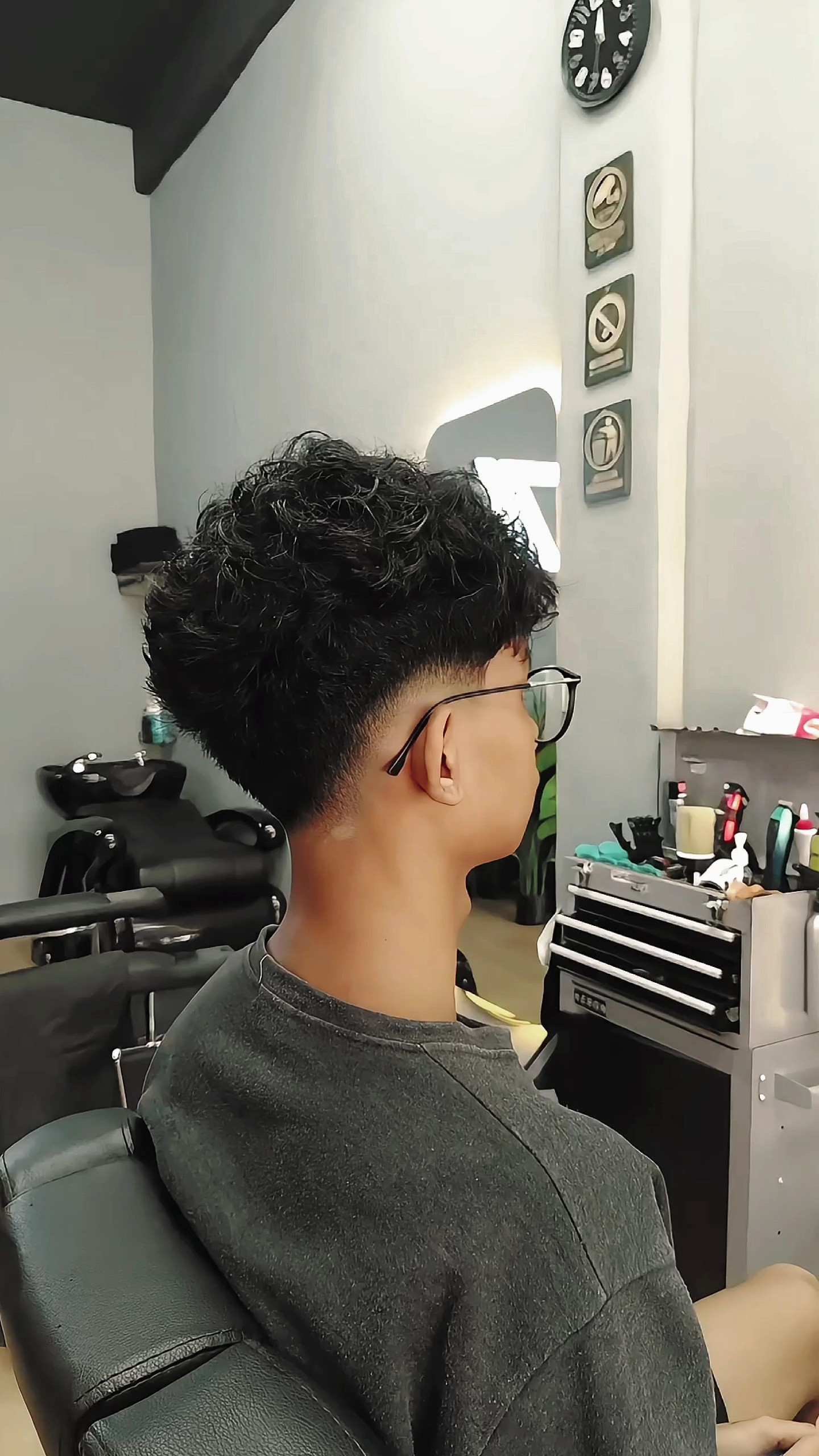 4klip estetik Barber