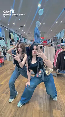 cantik manis lucu