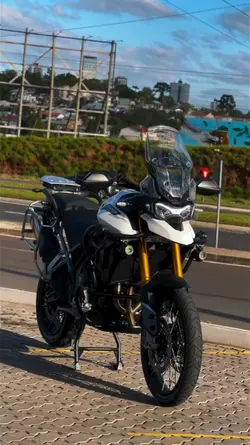 MOTO EDIT 