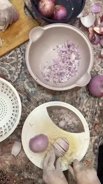 عَـيشوا حَـلمڪم؟.. 