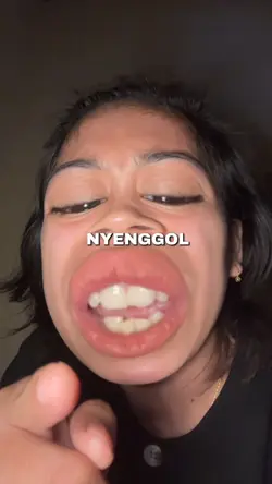 mau nyenggol gue?
