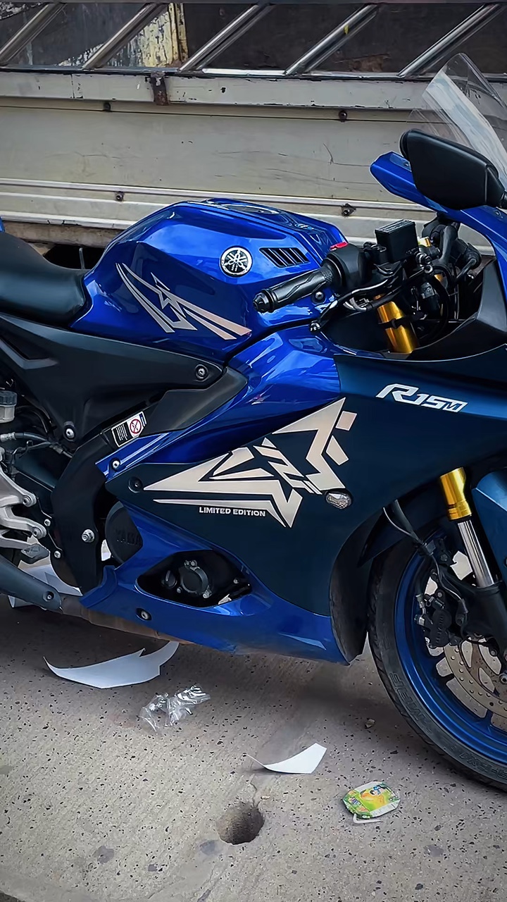 Sticker modify