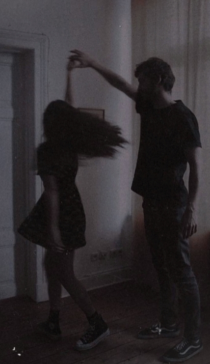 Aesthetic couple