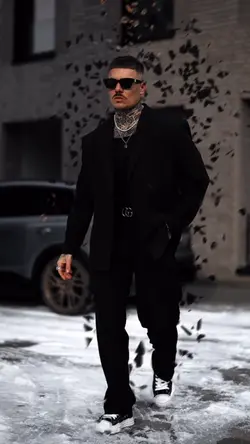 KING IS BACK $