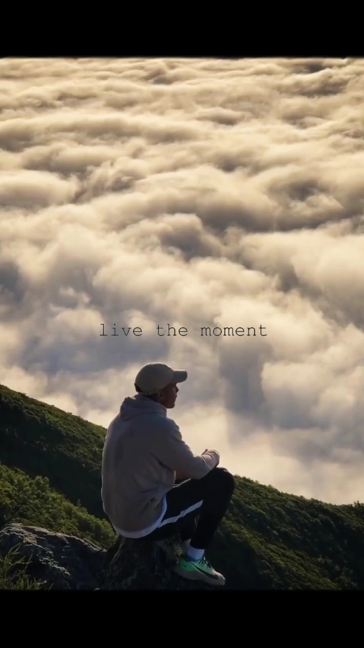live the moment 
