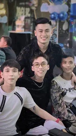 Trình Chiếu + Màu