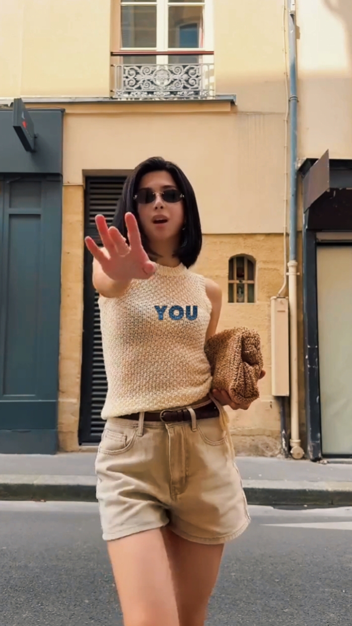 SLOWMO LYRICS 