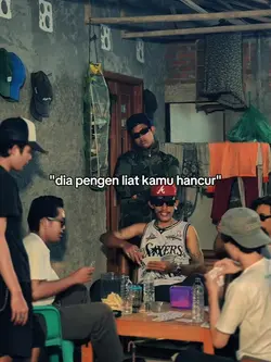 "dia pengen liat kam